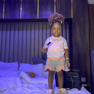 Eze Michelle Priceless -contestant