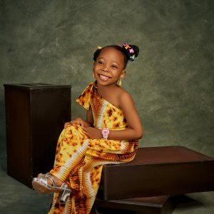 Oche- Paul Zoe-contestant