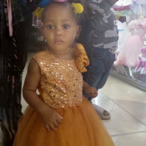 Queen Chisimdiri Chibuzor-contestant