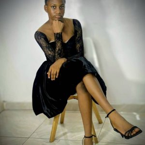 Zara Uyoego -contestant